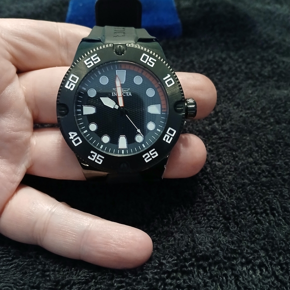 Invicta , Michael Kors , Gshock and Lacoste Mens Watch Collection - Picture 6 of 9